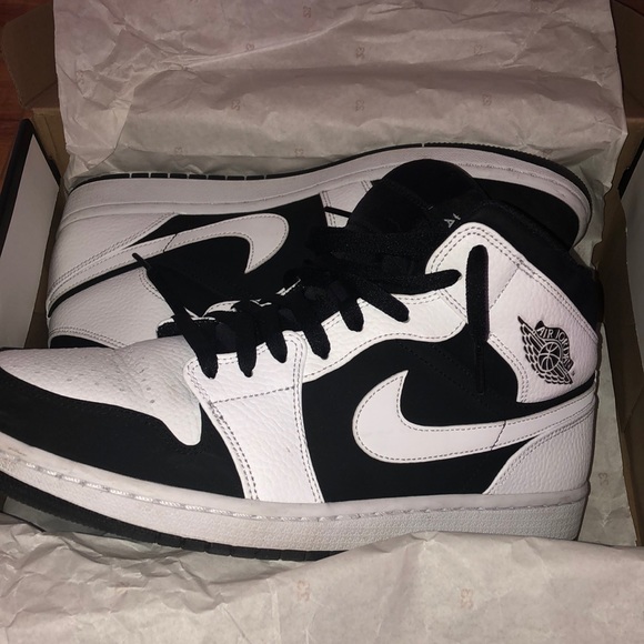 Jordan Other - Air Jordan 1’s Mid | Black White